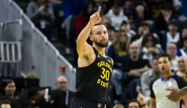 Warriors predicted to reunite Stephen Curry with 6-foot-8 forward via buyout image