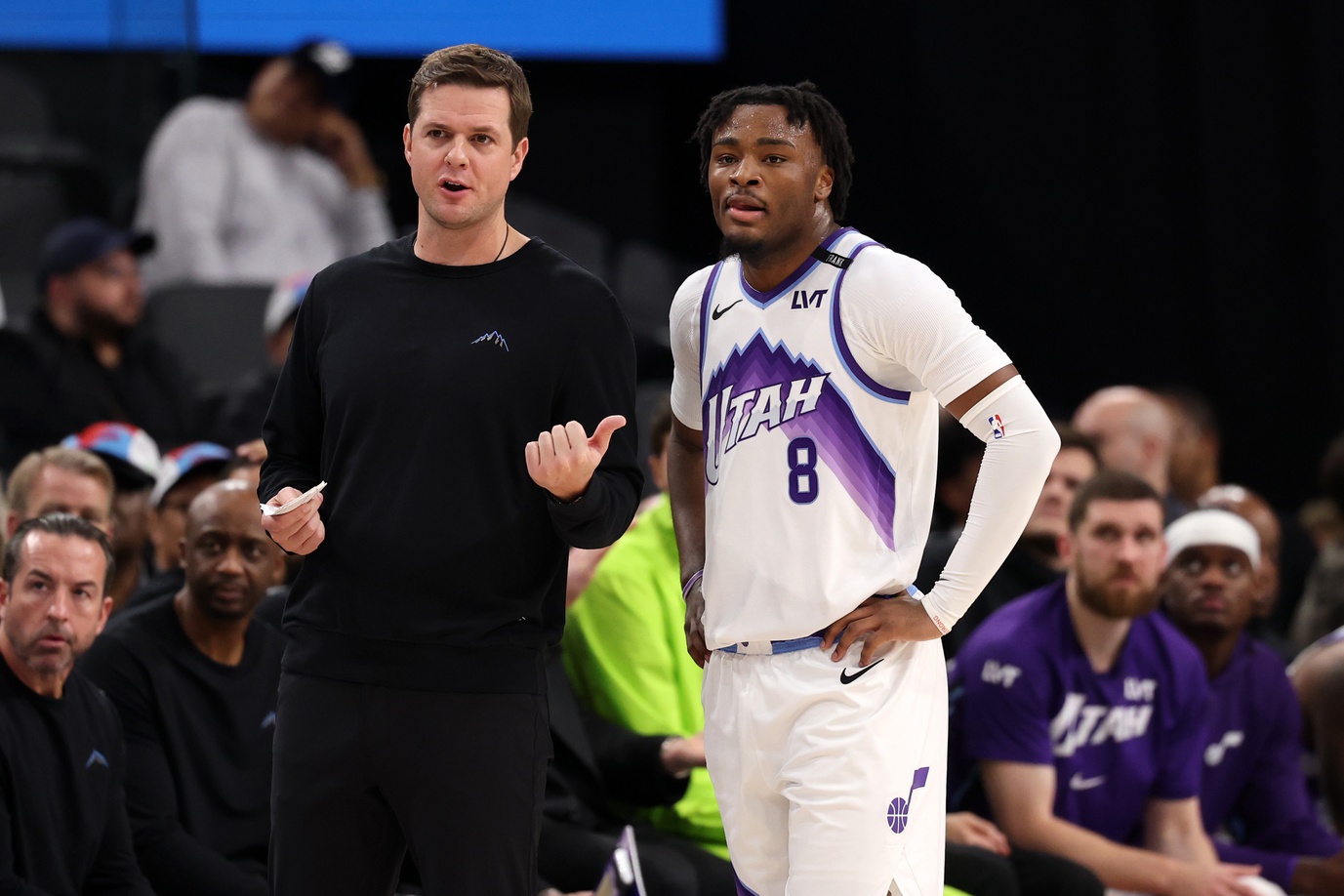 Jazz head coach Will Hardy has his hands full with the front office rooting for failure in the 2025-26 NBA season.