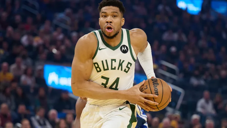 NBA insider puts surprising timeline on Giannis Antetokounmpo trade image