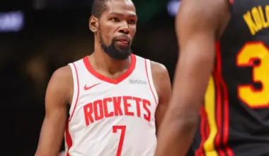 Rockets' Kevin Durant sets off Giannis Antetokounmpo's cheeky endorsement chase image