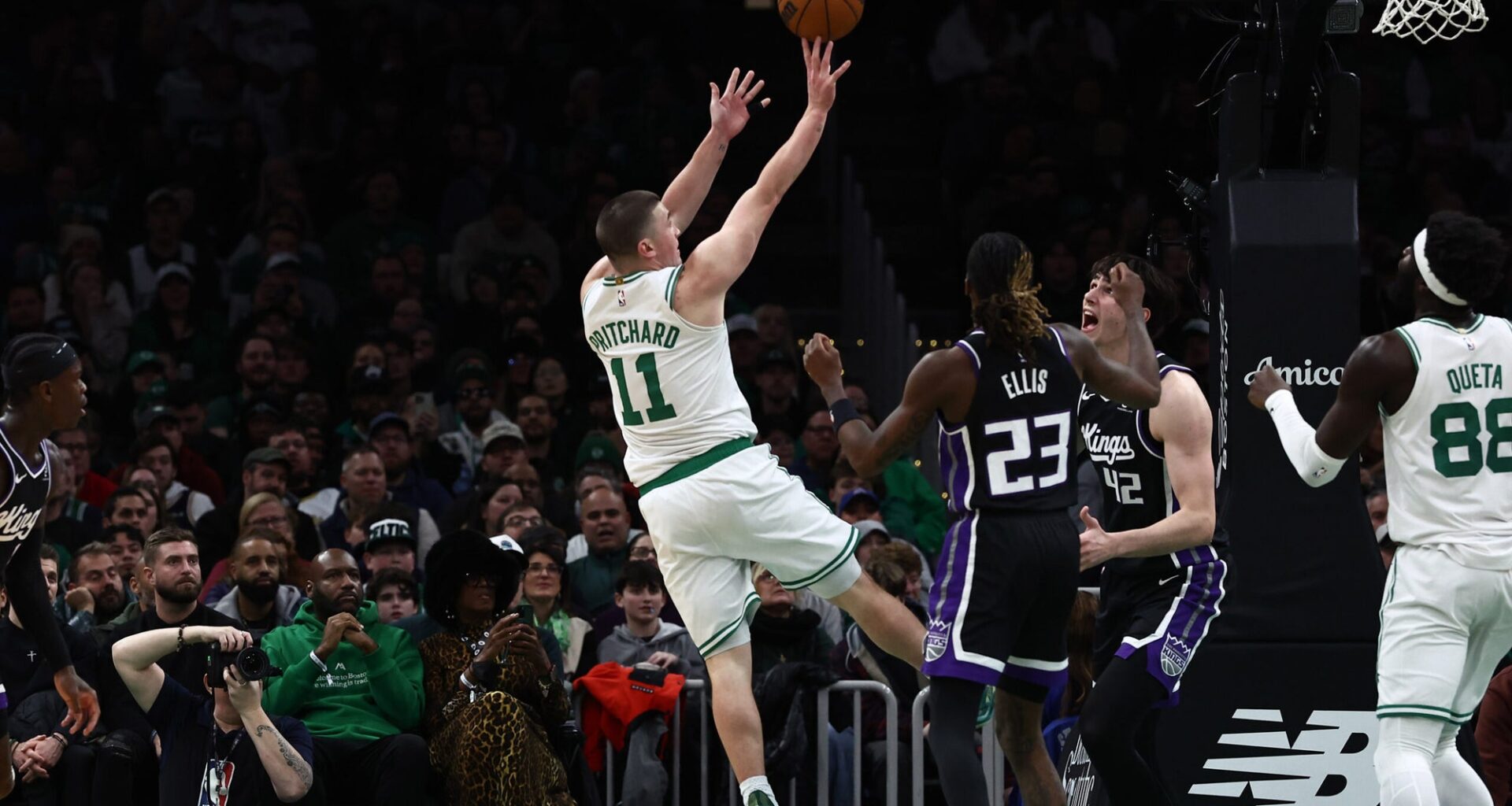 Celtics blowout Kings with efficient offensive showing - 98.5 The Sports Hub