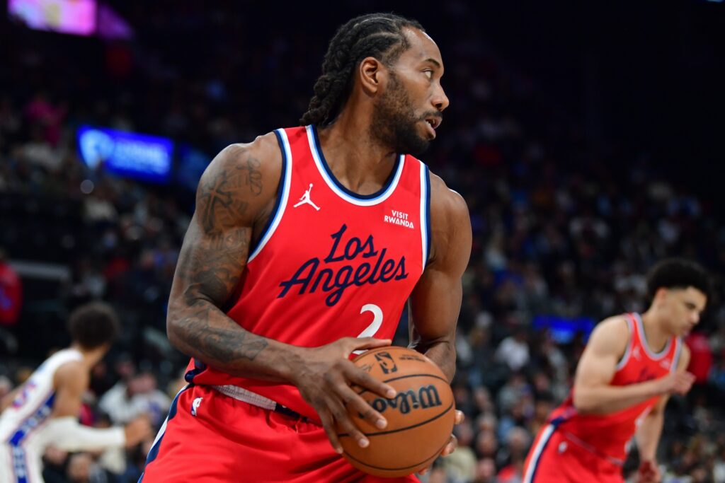 Los Angeles Clippers forward Kawhi Leonard (2) moves the ball against the Philadelphia 76ers during the second half at Intuit Dome.