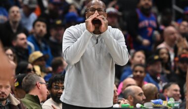 New York Knicks head coach Mike Brown