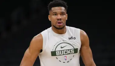 Giannis Antetokounmpo now knows the reason Bucks couldn't get Ja Morant at trade deadline image
