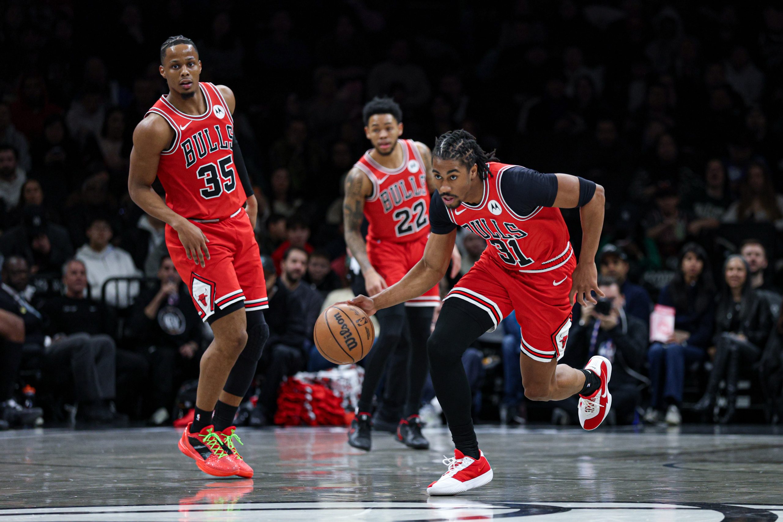 Chicago Bulls guard Jaden Ivey (31)