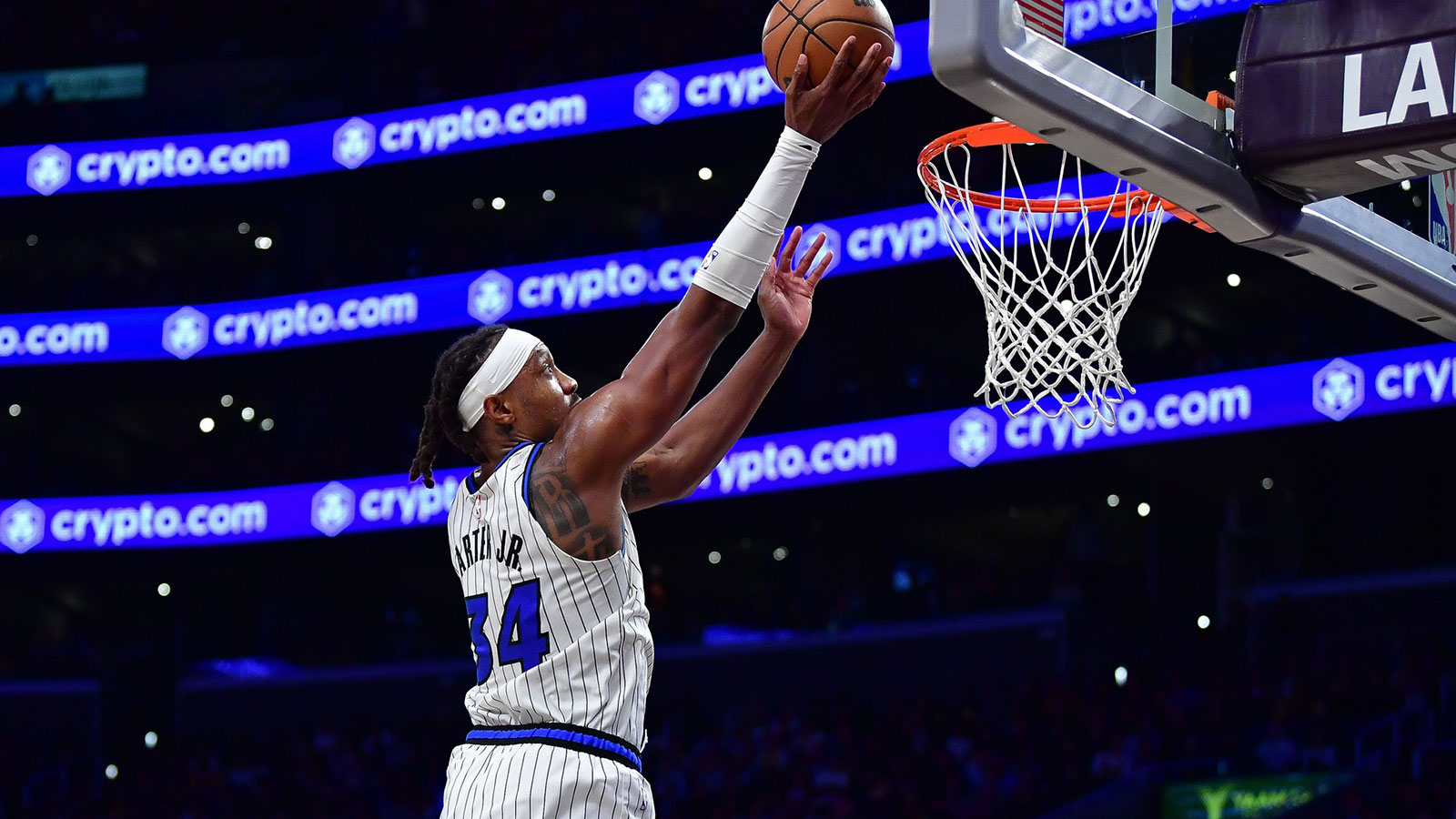 Orlando Magic center Wendell Carter Jr. (34) shoots against the Los Angeles Lakers during the first half at Crypto.com Arena.