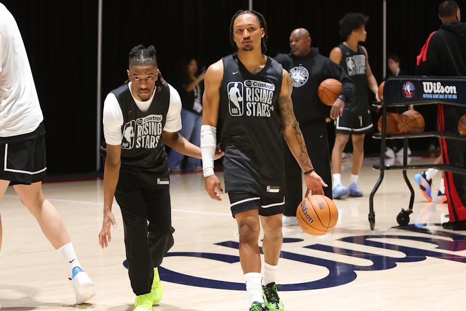 Sioux Falls Skyforce guard Jahmir Young (17) and South Bay Lakers guard Sean East II (55) participate in drills during NBA Rising Stars practice on February 13, 2026 in Inglewood, CA.