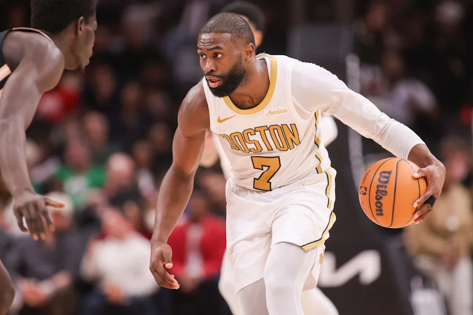 Boston Celtics guard Jaylen Brown (7) dribbles against the Atlanta Hawks.Brett Davis-Imagn Image