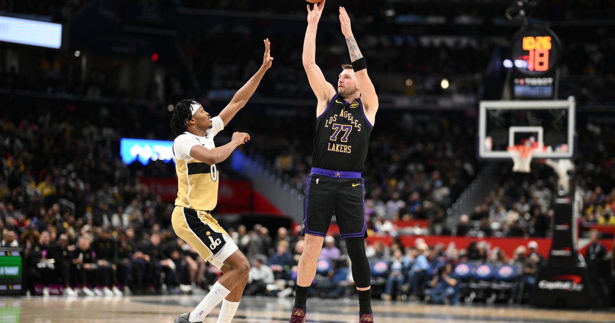Doncic and James lead the way, Lakers shoot 61% from the field in a 142-111 rout of Wizards