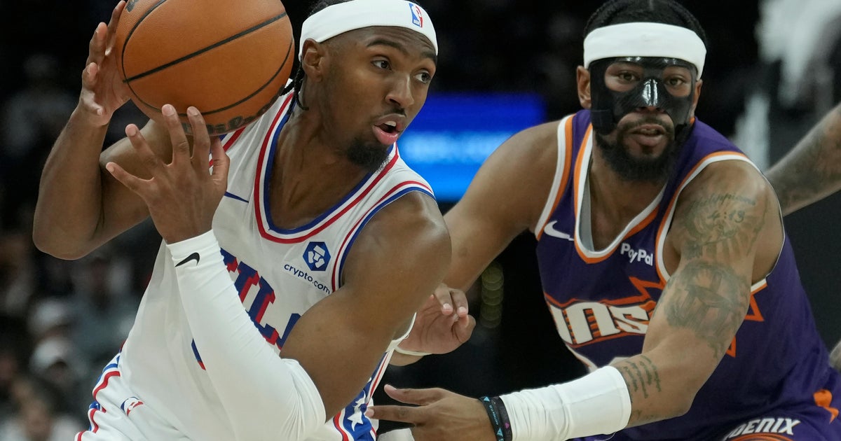 Joel Embiid scores 33 points as Sixers beat Suns 109-103 for 6th win in 7 games