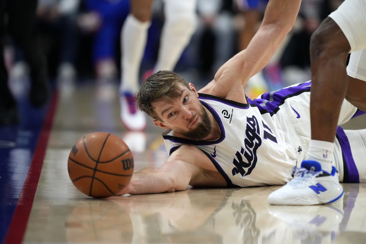 Kings' Sabonis, LaVine out for rest of season after surgeries
