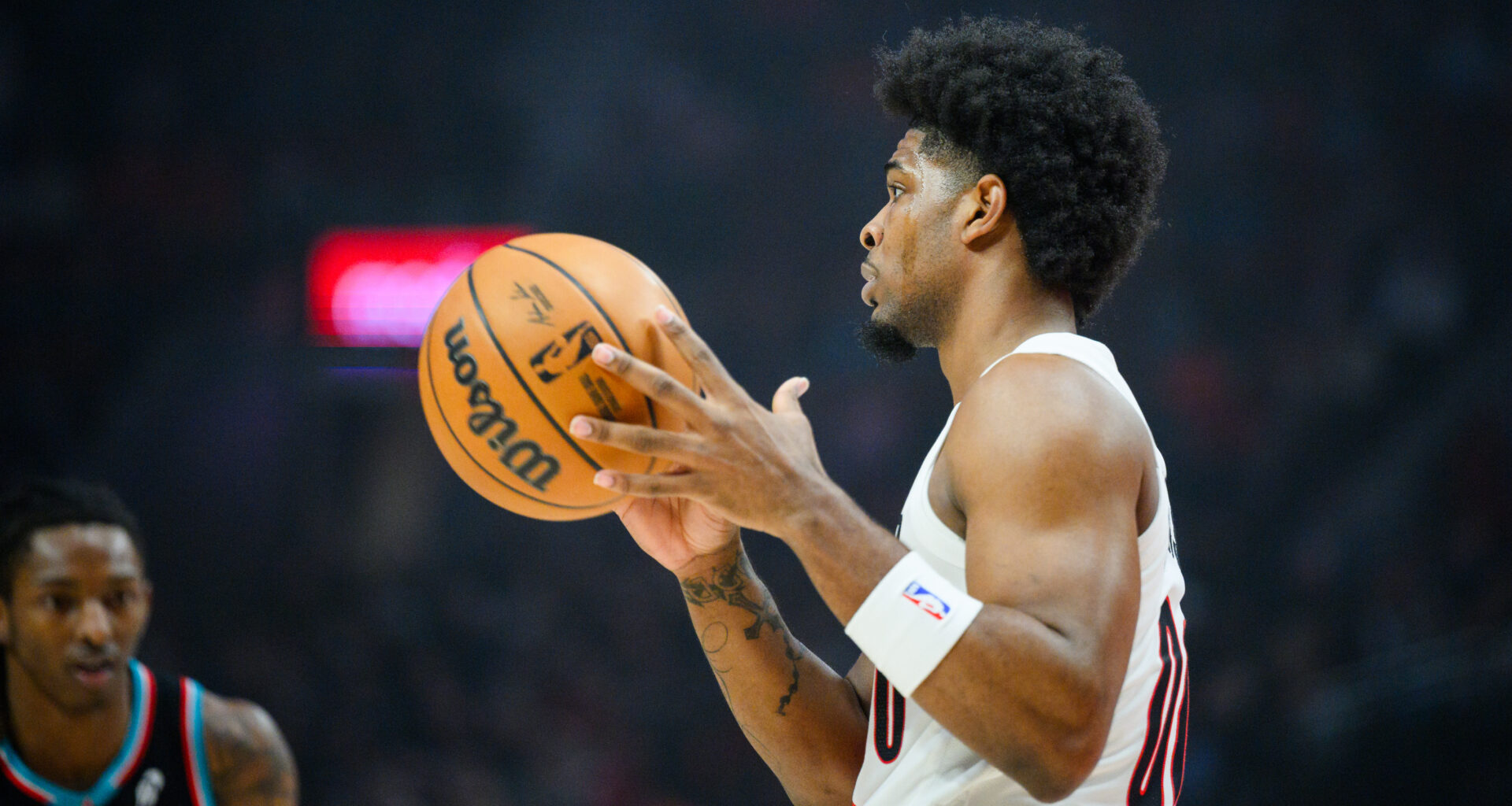 Henderson makes season debut for Portland after hamstring injury