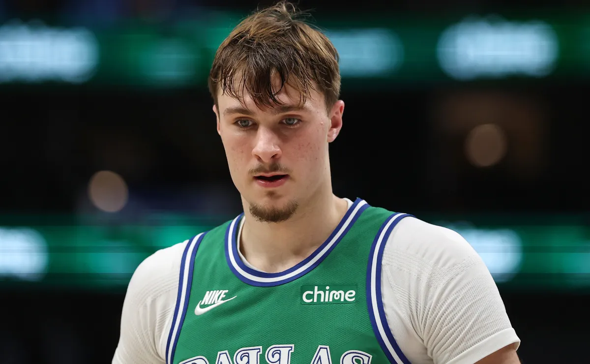 Mavericks’ Cooper Flagg breaks silence on Anthony Davis trade to the Hawks