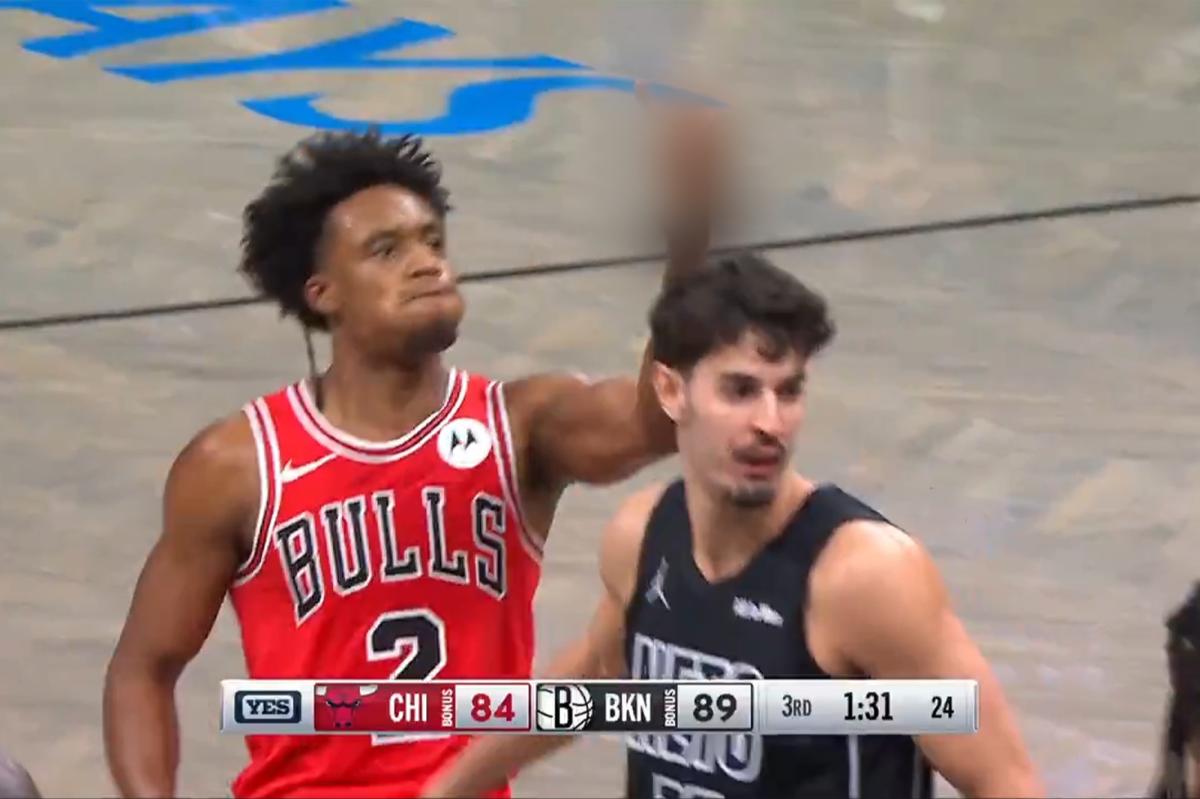 Bulls' Collin Sexton fined $35K for flipping off basket in frustration