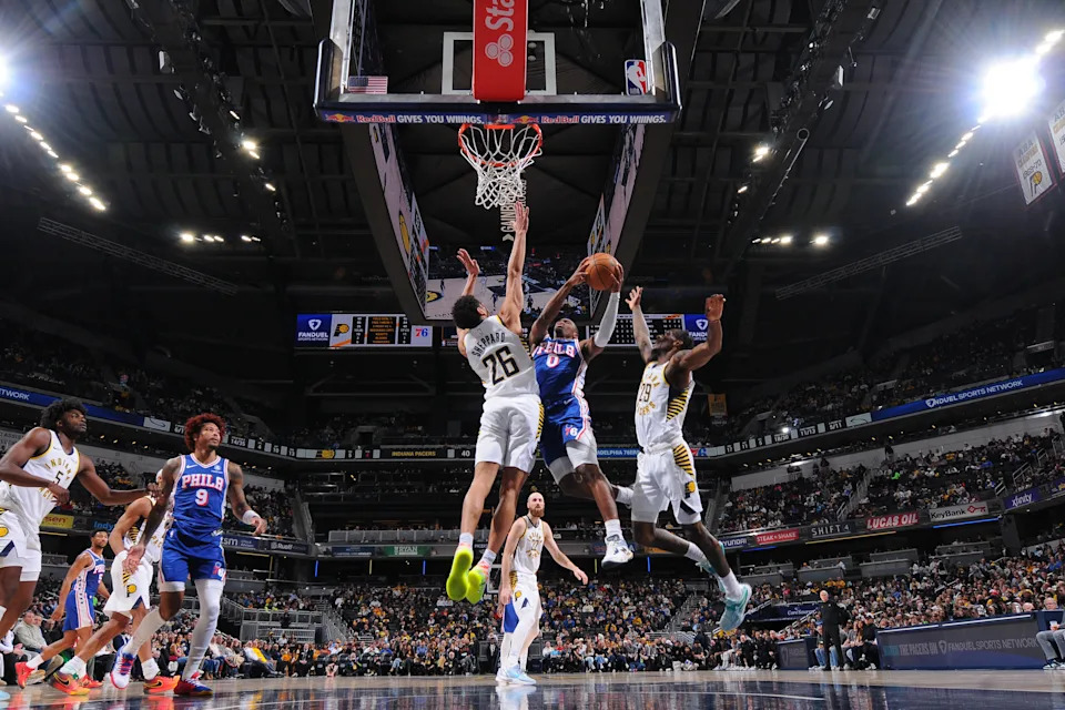 INDIANAPOLIS, IN – FEBRUARY 24: Tyrese Maxey #0 of the Philadelphia 76ers drives to the basket during the game against the Indiana Pacers on February 24, 2026 at Gainbridge Fieldhouse in Indianapolis, Indiana. NOTE TO USER: User expressly acknowledges and agrees that, by downloading and or using this Photograph, user is consenting to the terms and conditions of the Getty Images License Agreement. Mandatory Copyright Notice: Copyright 2026 NBAE (Photo by Ron Hoskins/NBAE via Getty Images) | NBAE via Getty Images
