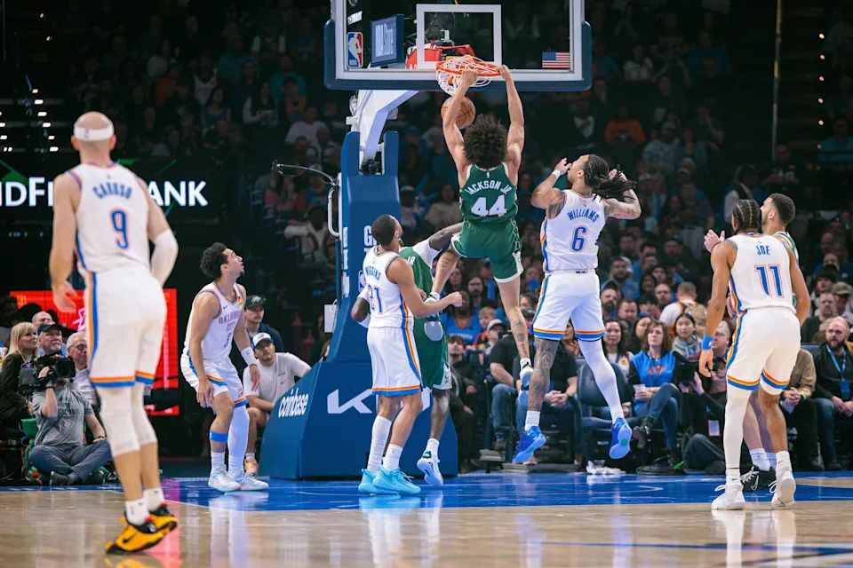 OKLAHOMA CITY, OKLAHOMA - FEBRUARY 12: Andre Jackson Jr. #44 of the Milwaukee Bucks dunks during the first half against the Oklahoma City Thunder at Paycom Center on February 12, 2026 in Oklahoma City, Oklahoma. NOTE TO USER: User expressly acknowledges and agrees that, by downloading and or using this photograph, User is consenting to the terms and conditions of the Getty Images License Agreement. (Photo by William Purnell/Getty Images)