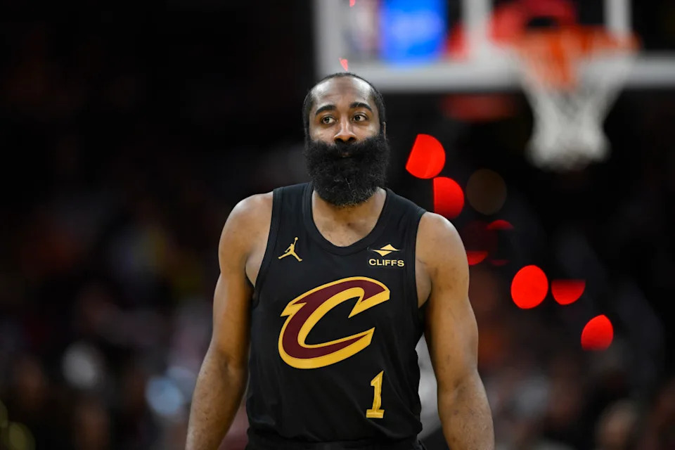 Cleveland Cavaliers guard James Harden (1)David Richard-Imagn Images