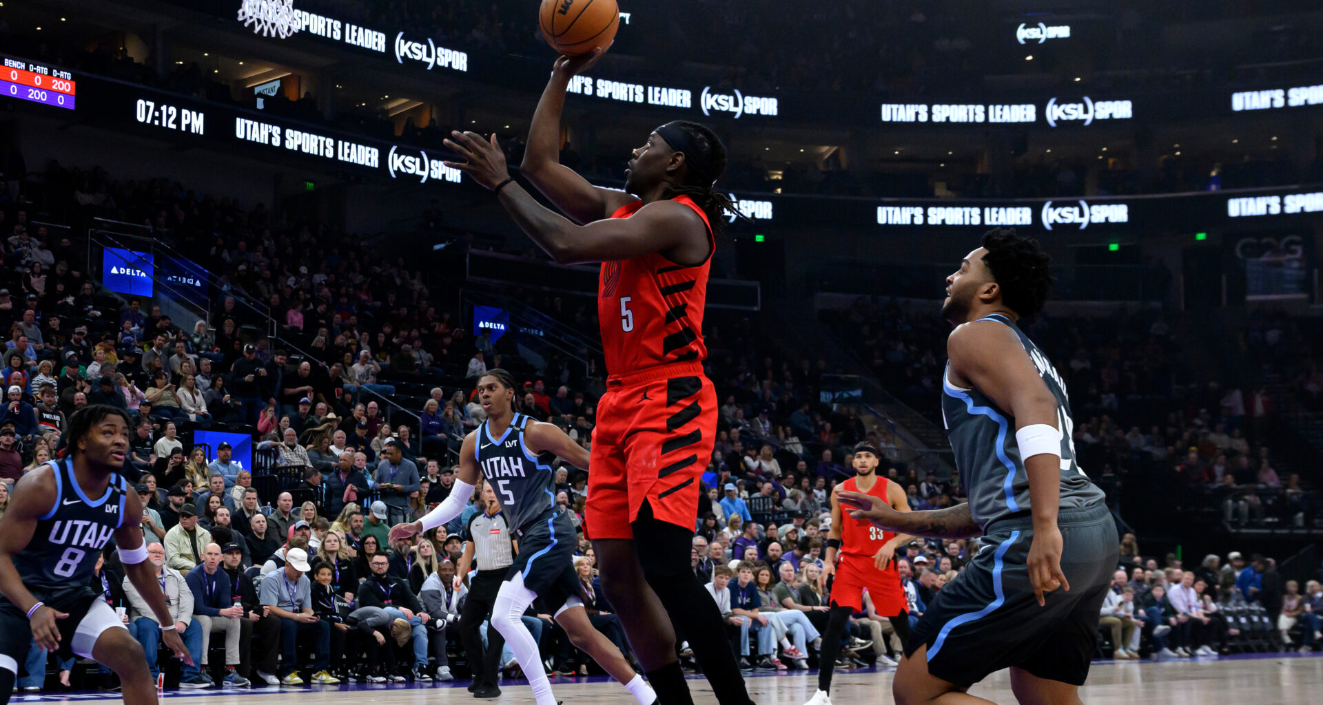 Holiday and Clingan boost Trail Blazers to 135-119 win over Jazz