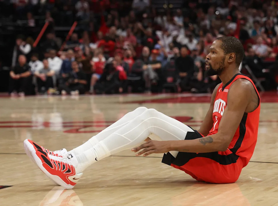 Feb 11, 2026; Houston, Texas, USA; Houston Rockets forward Kevin Durant (7) reacts to his basket against the Los Angeles Clippers in the second half at Toyota Center. Mandatory Credit: Thomas Shea-Imagn Images