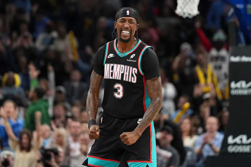 Memphis Grizzlies guard Kentavious Caldwell-Pope (3) reacts during a game.Chris Day/The Commercial Appeal / USA TODAY NETWORK via Imagn Images