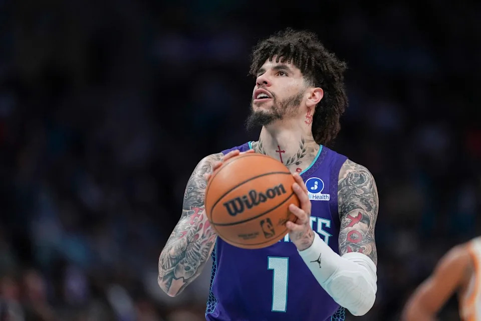Feb 11, 2026; Charlotte, North Carolina, USA; Charlotte Hornets guard LaMelo Ball (1) shoots a free throw during the second half against the Atlanta Hawks at Spectrum Center. Mandatory Credit: Jim Dedmon-Imagn Images© Jim Dedmon-Imagn Images.