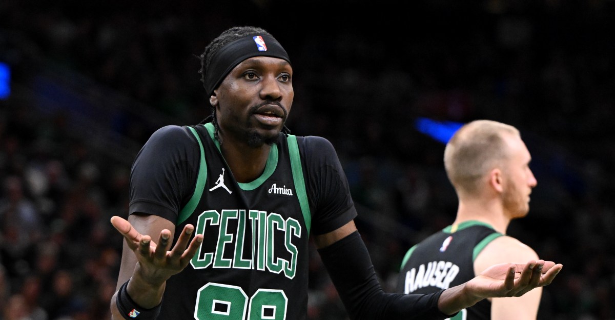 Utah Jazz trade for Boston Celtics center