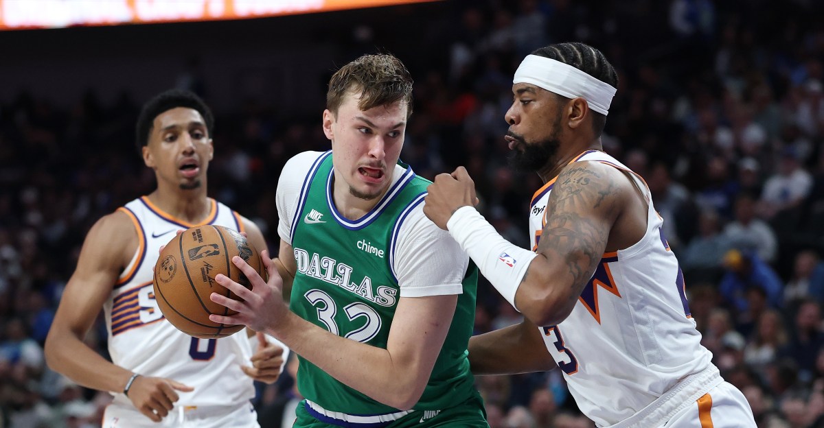 Dallas Mavericks at Phoenix Suns Game Preview: Flagg, Booker face off