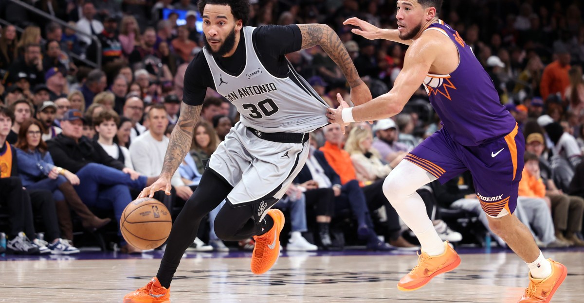 It’s time for Basketball: San Antonio Spurs vs Phoenix Suns