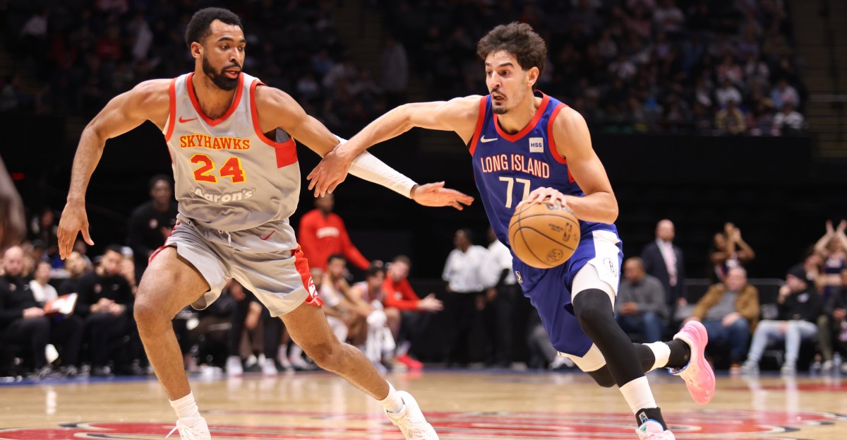 Ben Saraf notches 32, Grant Nelson makes most of minutes restriction