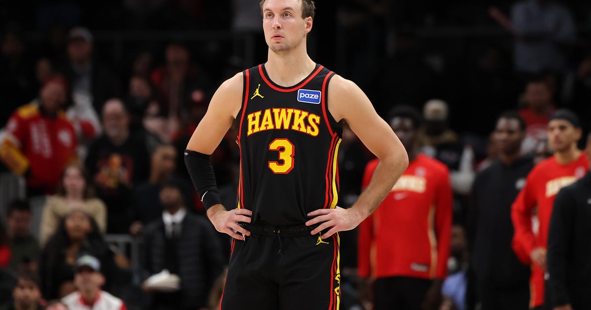 Lakers acquire 3-point shooter Luke Kennard from busy Hawks for point guard Gabe Vincent