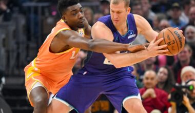 San Antonio signs Mason Plumlee to a 10-day contract