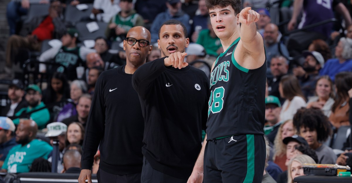 Who wins the possession battle for the Celtics?