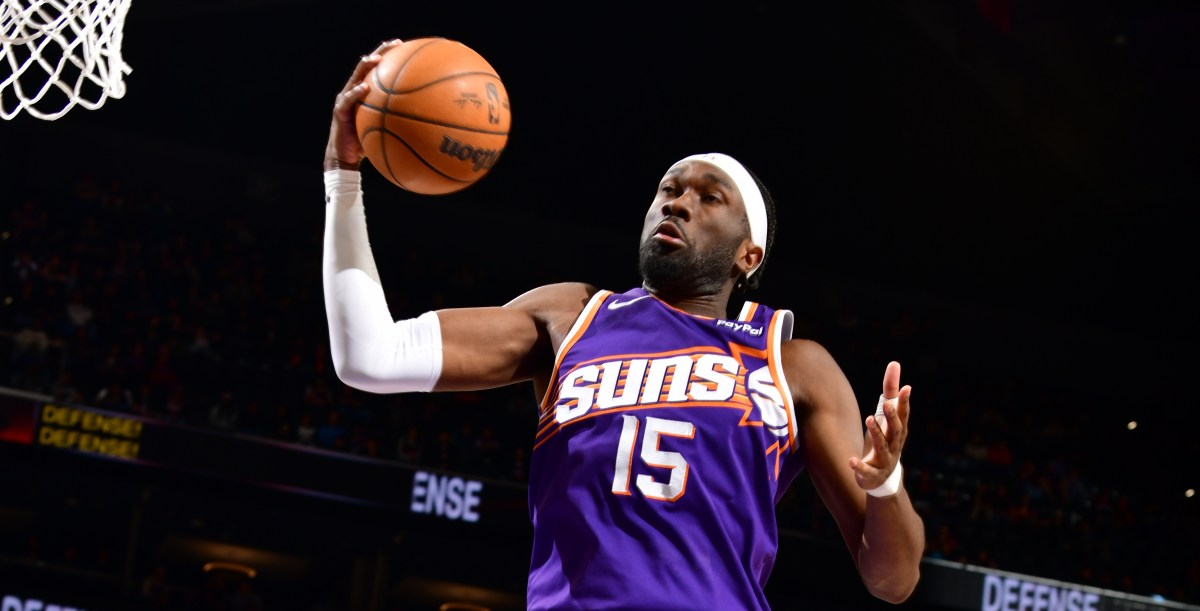 Suns center opens up on his season with his new team