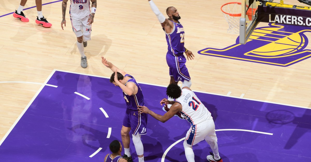 Grades for LeBron James, Luka, Austin Reaves in Lakers win vs. Sixers