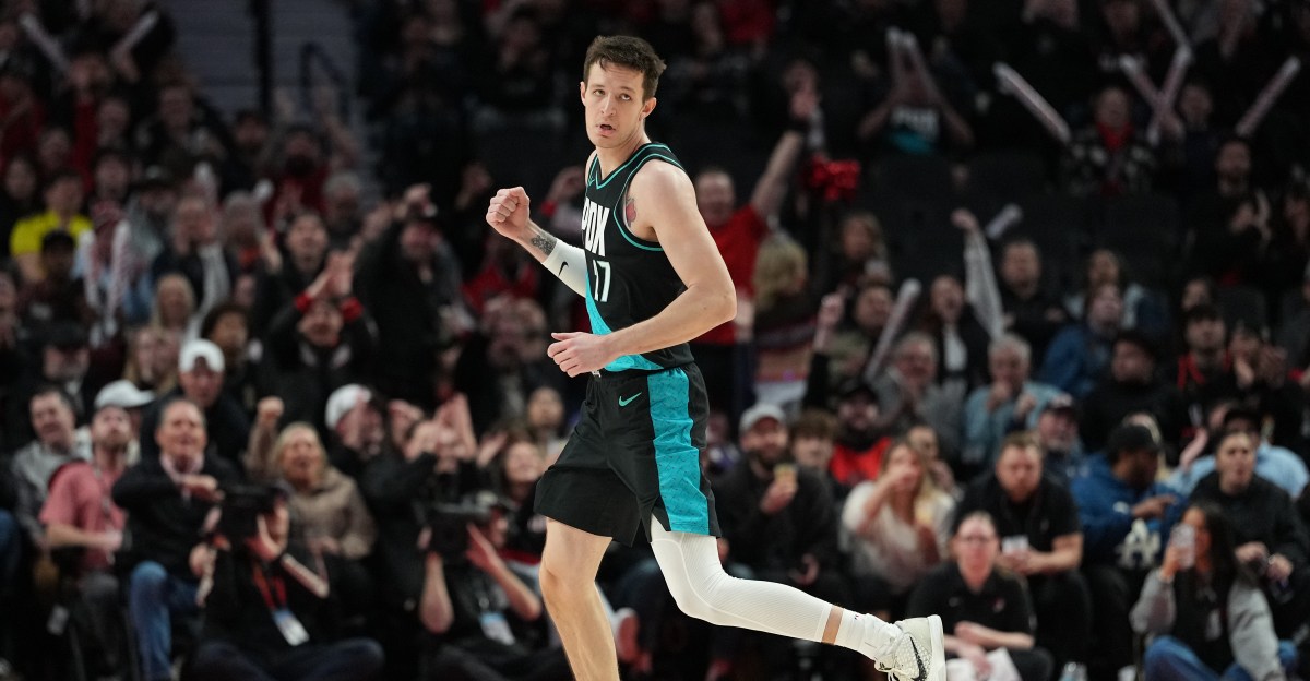 Trail Blazers Can’t Contain Suns, Vit Krejci Makes His Debut