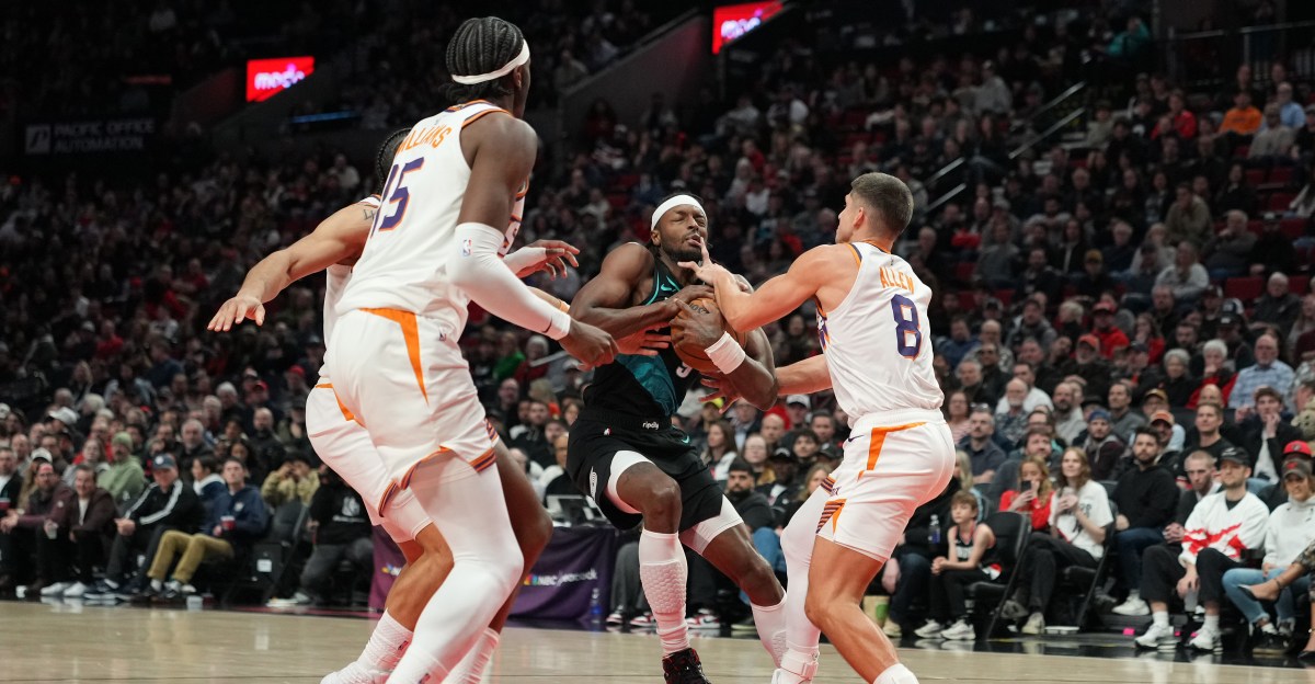 Blazers Can’t Hold Hot Start, Fall to Suns