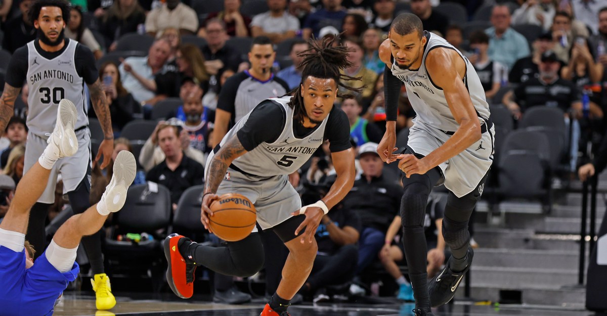 San Antonio vs. Dallas, Final Score: Castle’s career night leads Spurs past Mavs, 138-125
