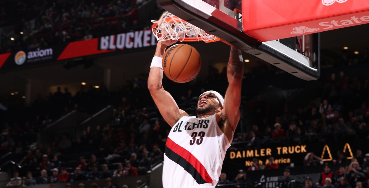 Team Effort Helps Blazers 86 the 76ers