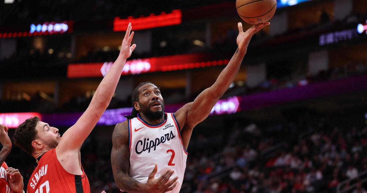 Leonard's three-point play in final seconds lifts Clippers to a 105-102 win over Rockets