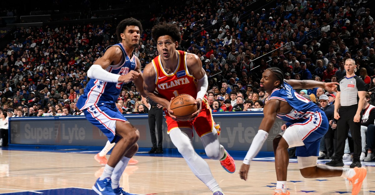 Hawks start second half of season with 117-107 win against 76ers