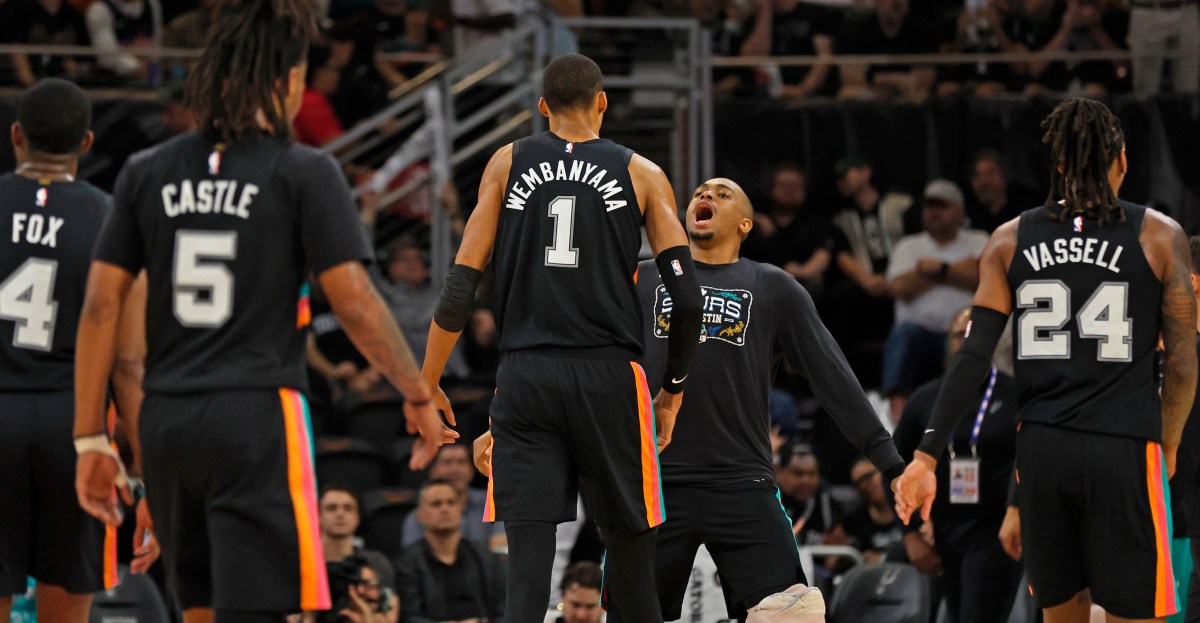 Spurs Turn Up the Heat in Austin, Roll Past Suns 121-94
