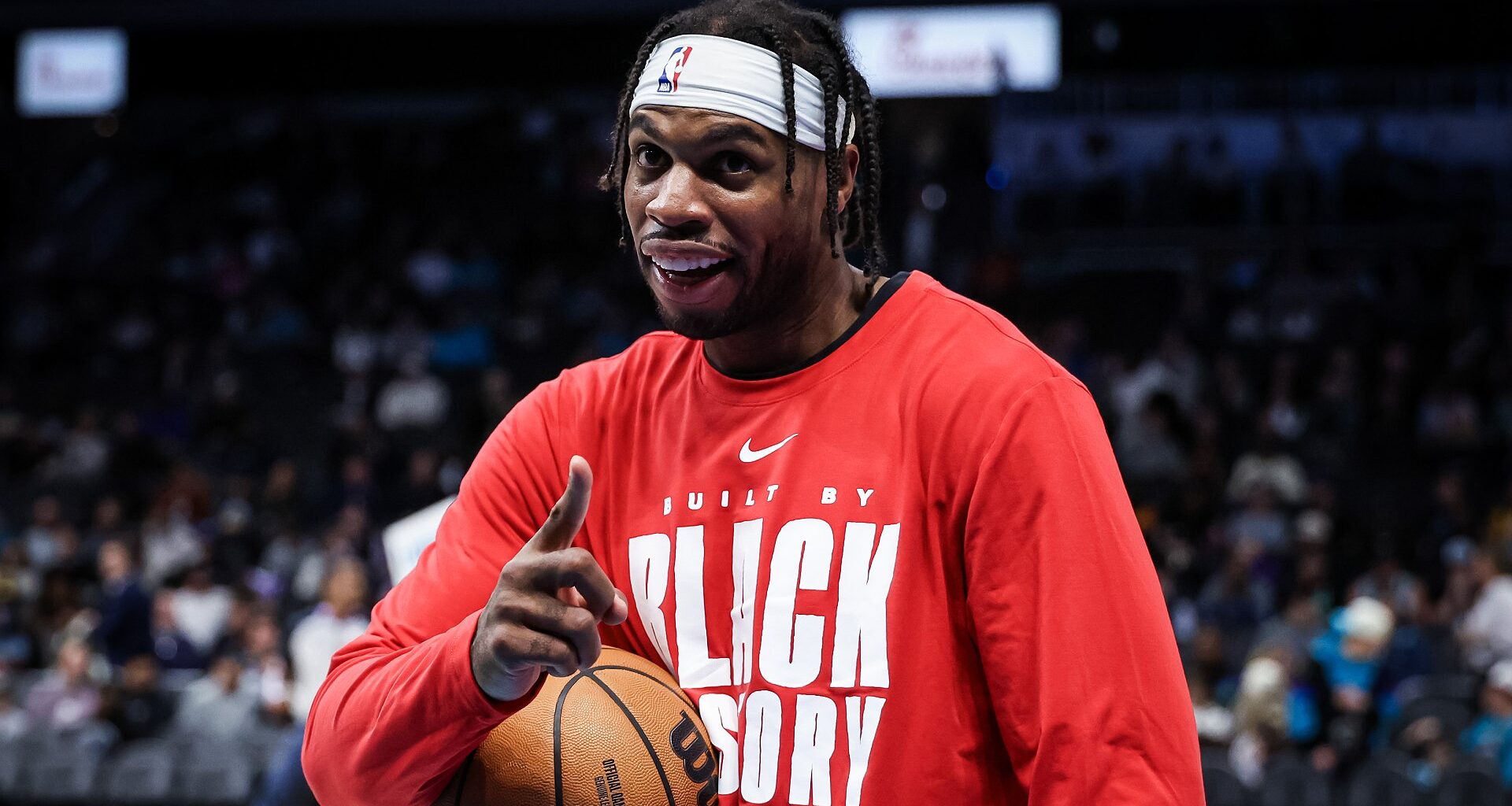 Warriors deal Jonathan Kuminga, Buddy Hield for Kristaps Porziņģis