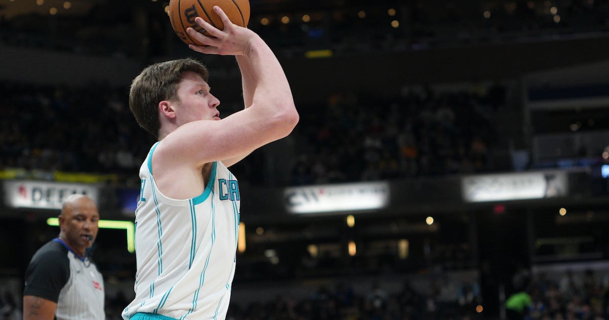 Knueppel breaks rookie 3-point season record in Hornets’ romp over Pacers – WSOC TV