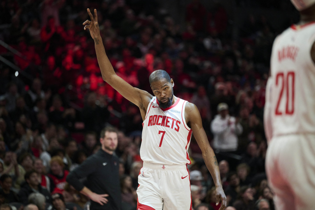 Kevin Durant makes two historic NBA feats in epic Rockets comeback win