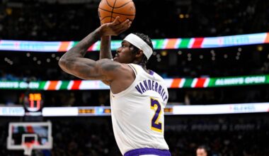 The Lakers keep waiting for improved shooting that isn’t coming