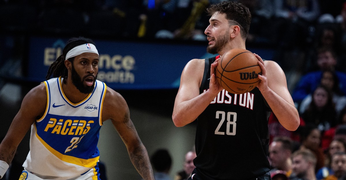 Rockets down Pacers 118-114 with KD out