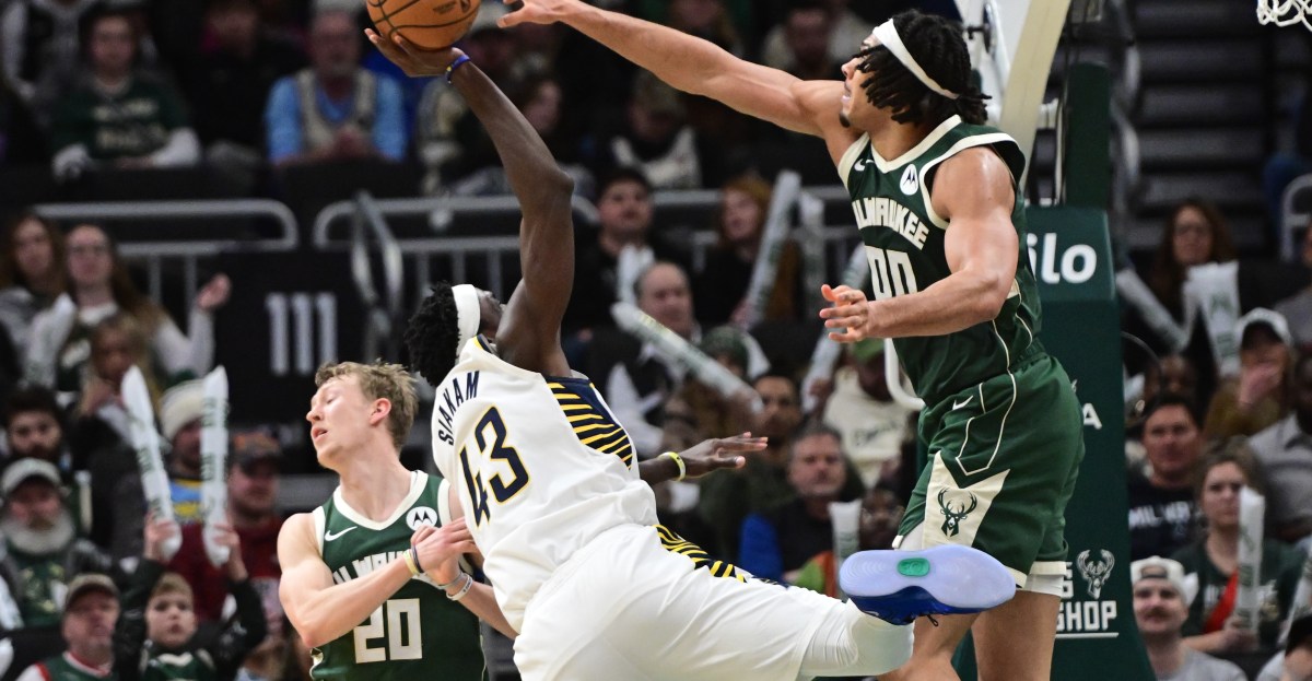 Player Grades for Jericho Sims, Kevin Porter Jr. in Bucks’ win vs. Pacers