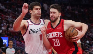 Rockets turnovers cost them as they fall to the Clips at home 105-102