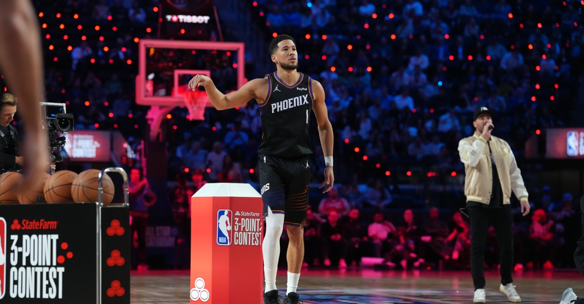 Devin Booker comes in second in the three-point contest