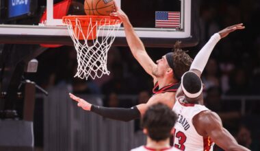 Hawks wilt in fourth quarter, lose to Miami 128-97